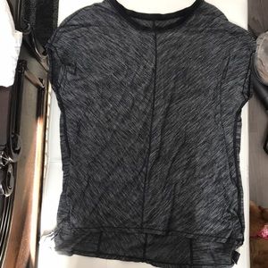 Heathered grey lulu t shirt